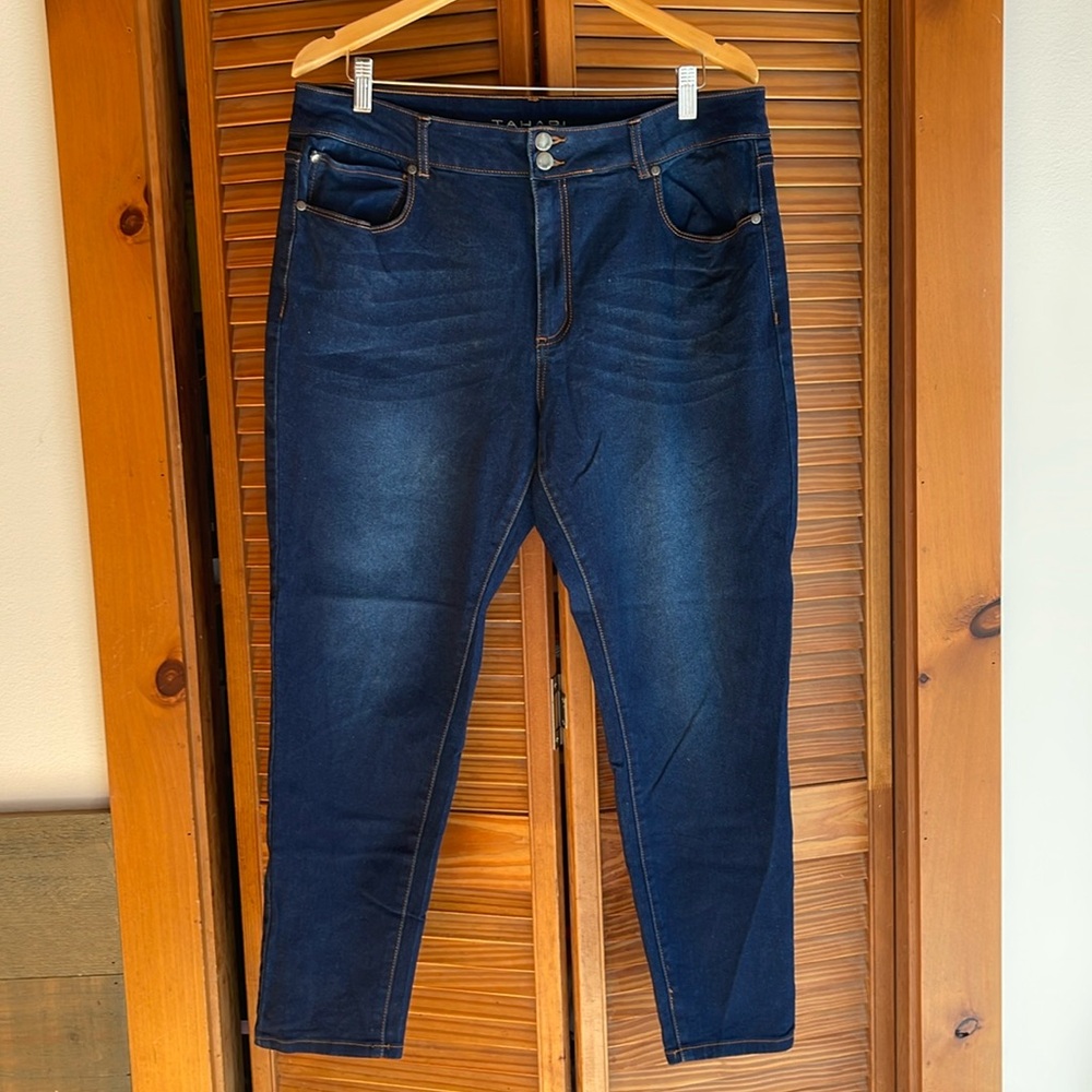 Tahari Skinny Leg Jeans